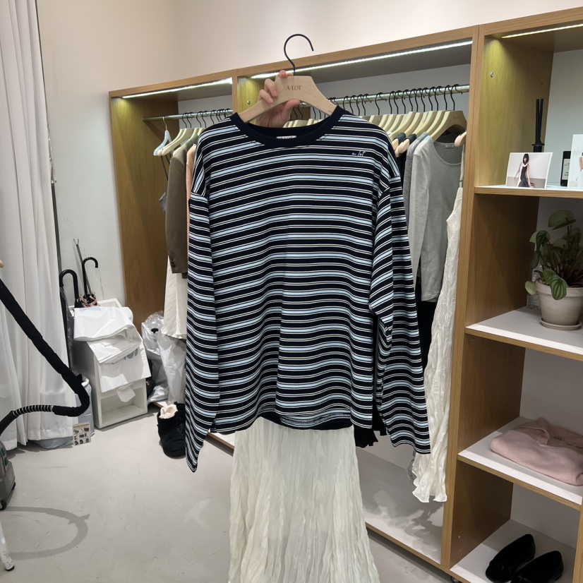 ALOT韓國東大門直郵女裝新款熱賣26春夏人氣推薦職業長袖T恤A LOT長袖T恤圖色2