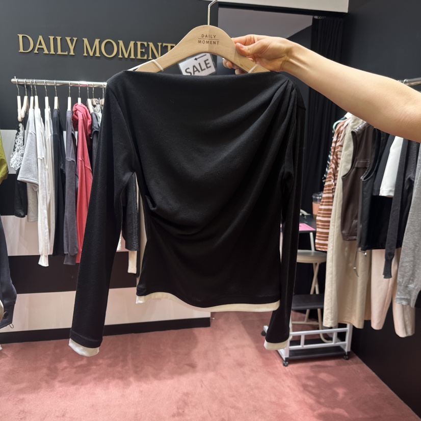 DAILY MOMENT韓國東大門直郵女裝新品26春夏熱賣長袖T恤DAILY MOMENT長袖T恤圖色2