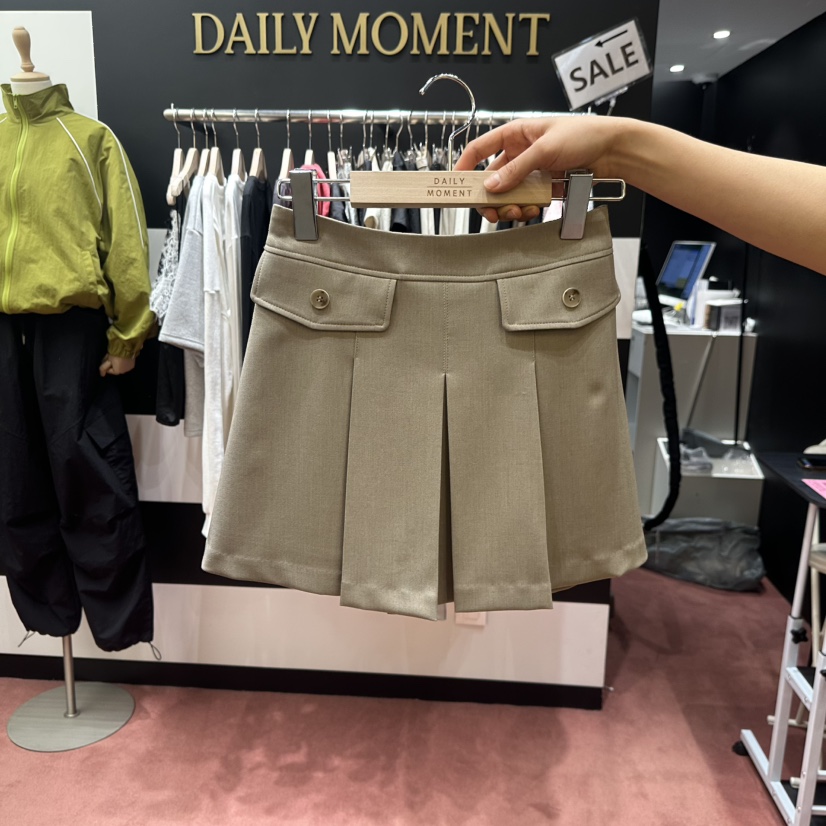 DAILY MOMENT韓國東大門直郵女裝新款時尚熱賣休閑推薦短裙DAILY MOMENT短裙圖色2深米色