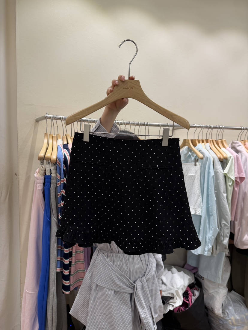 AUVERFIT韓國東大門代購女裝新品26春夏熱賣推薦短裙荷葉邊AUVERFIT短裙圖色2