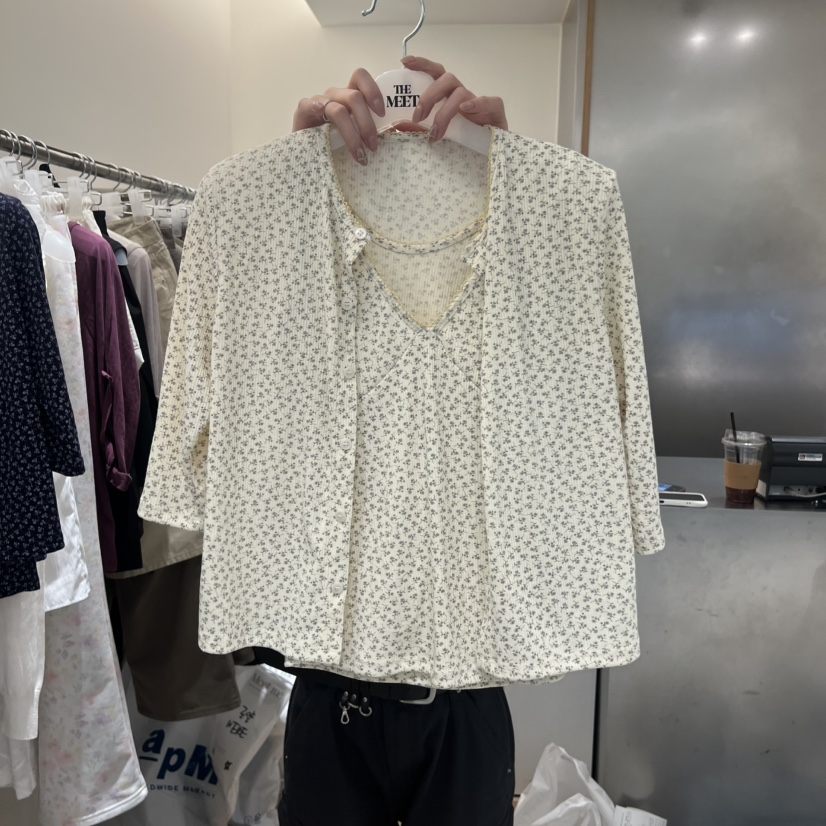 MEET ME韓國直郵女裝新品人氣休閑推薦時尚熱賣T恤不含內搭MEET MET恤圖色3