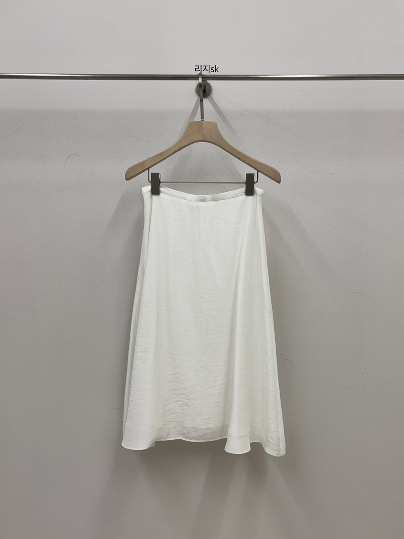 VERGAMOT韓國直郵實拍女裝新品推薦職業熱賣半身裙中短裙VERGAMOT半身裙/中短裙