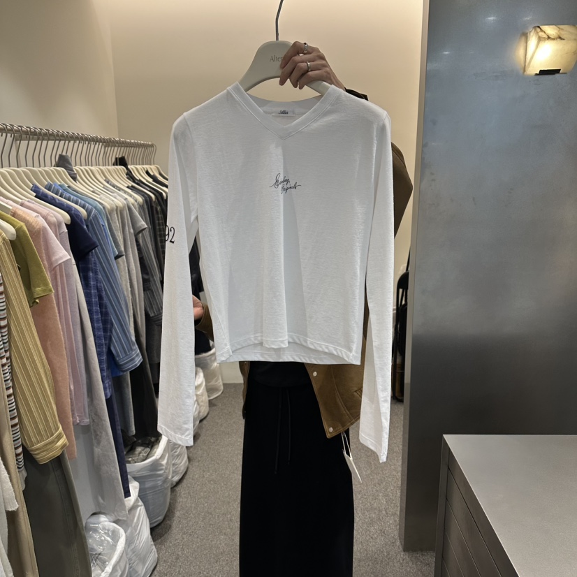 ALTER韓國東大門直郵女裝新品職業26春夏人氣熱賣長袖T恤Alter長袖T恤圖色1