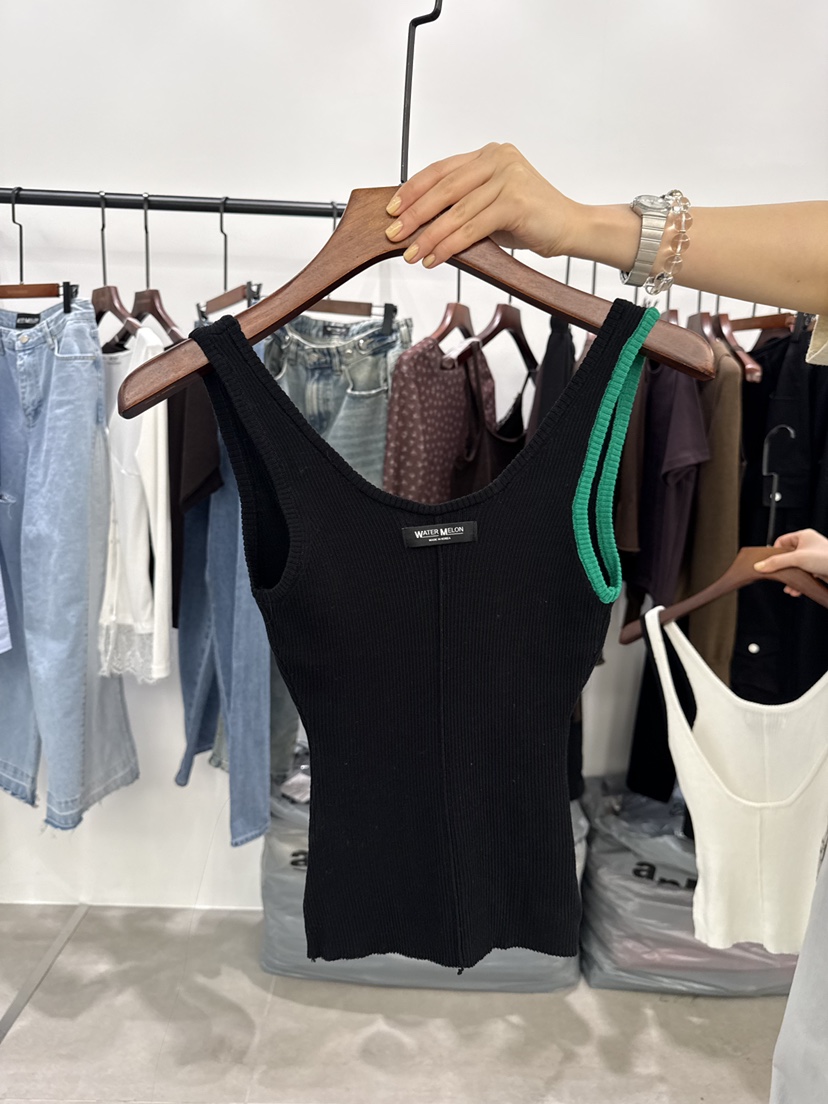 WATERMELON韓國直郵女裝新款26春夏熱賣職業吊帶背心天絲WATER MELON吊帶/背心圖色2