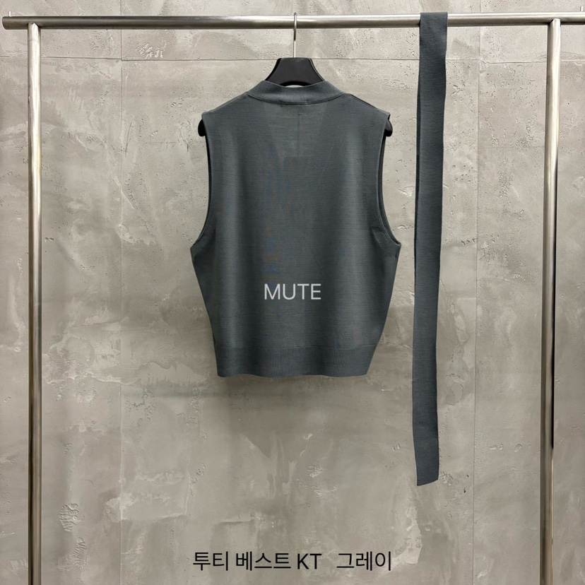 MUTE-P韓國直郵實拍女裝新款職業推薦人氣時尚馬甲含圍巾MUTE馬甲
