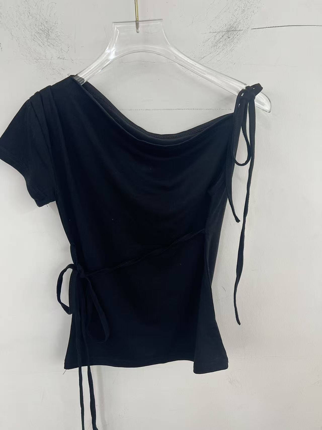 OUTT韓國直郵實拍女裝新品時尚人氣職業26春夏熱賣休閑T恤OUTTT恤圖色1