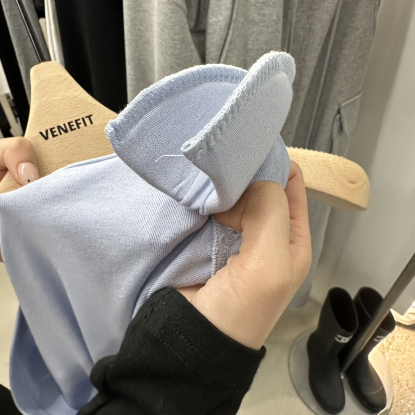 VENEFIT韓國直郵女士新款推薦26春夏職業休閑熱賣長袖T恤VENEFIT/JENNIE長袖T恤