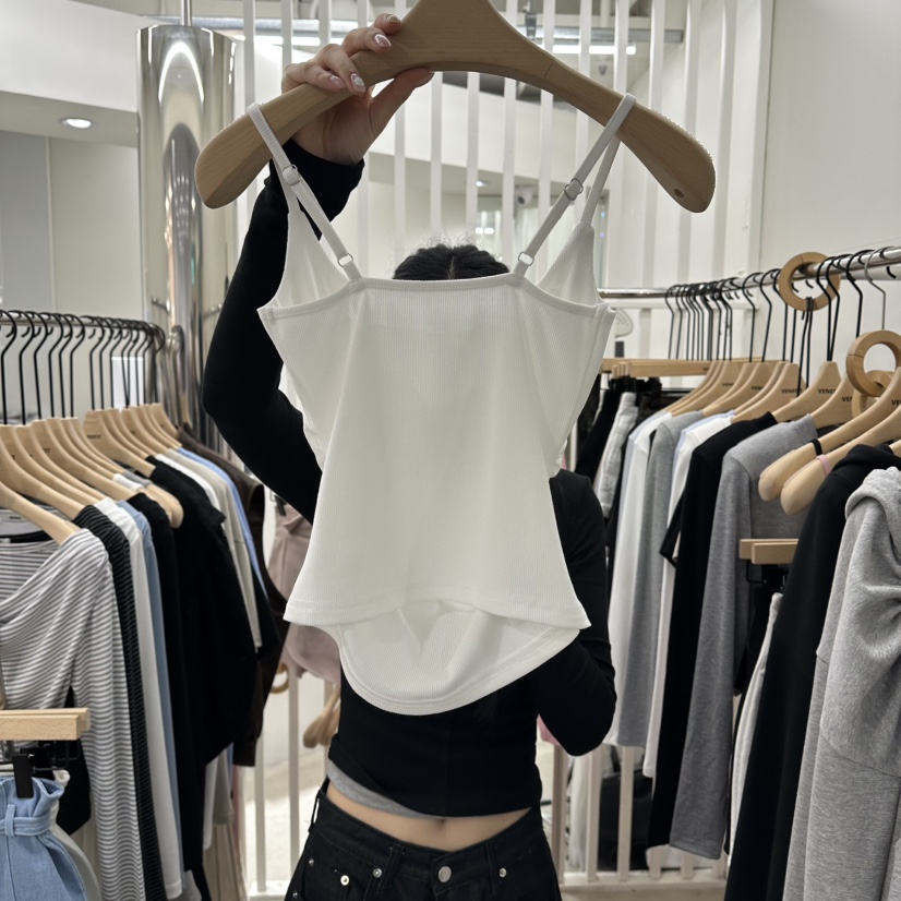 VENEFIT韓國東大門直郵女裝新款26春夏熱賣職業吊帶背心褶皺VENEFIT/JENNIE吊帶/背心