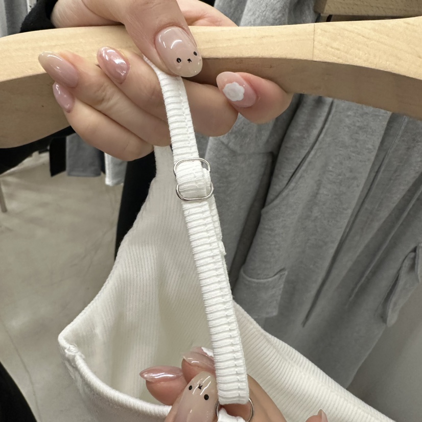 VENEFIT韓國東大門直郵女裝新款26春夏熱賣職業吊帶背心褶皺VENEFIT/JENNIE吊帶/背心