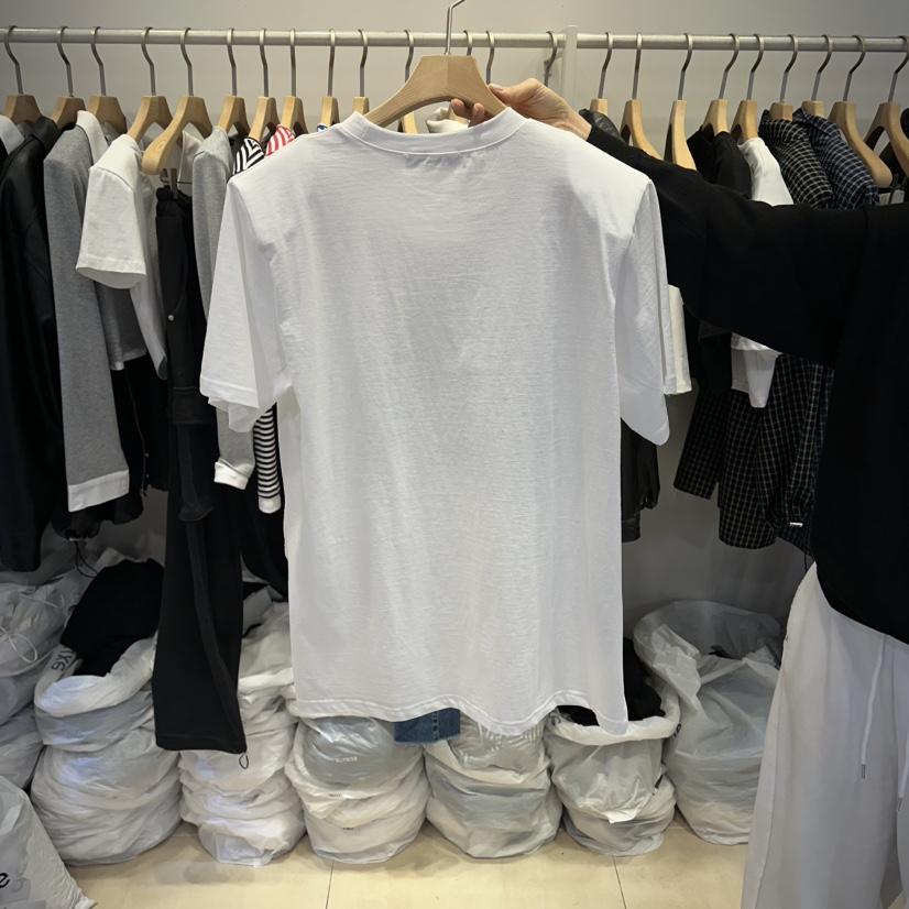 Q C韓國直郵實拍女裝新品人氣26春夏推薦職業時尚休閑T恤Republlc of qcT恤