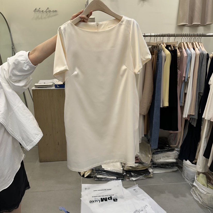 THE LOW韓國東大門直郵女裝新品熱賣休閑時尚推薦連衣裙THE LOW連衣裙圖色2