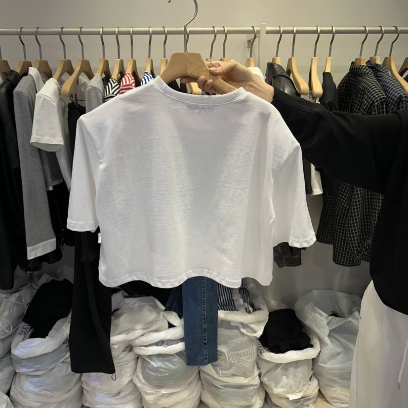 Q C韓國直郵實拍女裝新品熱賣26春夏人氣時尚職業推薦T恤Republlc of qcT恤