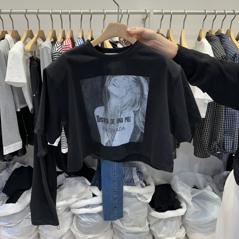 Q C韓國直郵實拍女裝新品熱賣26春夏人氣時尚職業推薦T恤Republlc of qcT恤圖色2