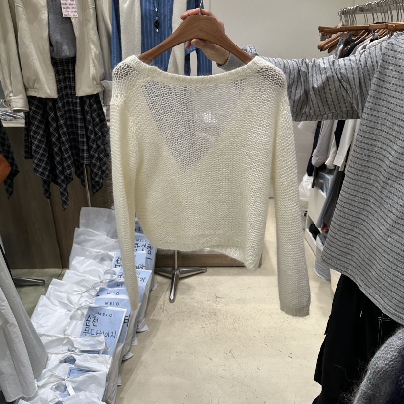 MELO韓國代購女裝新款職業推薦時尚26春夏休閑人氣針織衫V領MELO針織衫