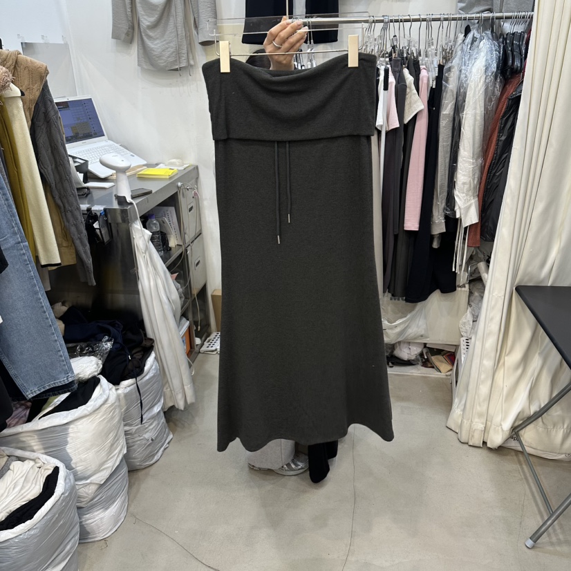 BILLION-L韓國直郵實拍女士新款推薦時尚人氣休閑職業長裙BILLION-L長裙圖色3墨色