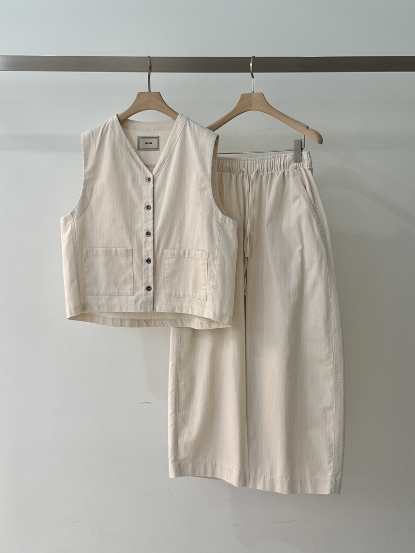 PEPPER-L韓國代購女裝新品時尚職業推薦休閑熱賣套裝套裝PEPPER套裝圖色2