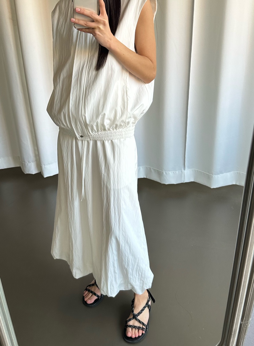 LE VASE韓國代購女士新款職業人氣熱賣26春夏時尚推薦長裙LE VASE長裙