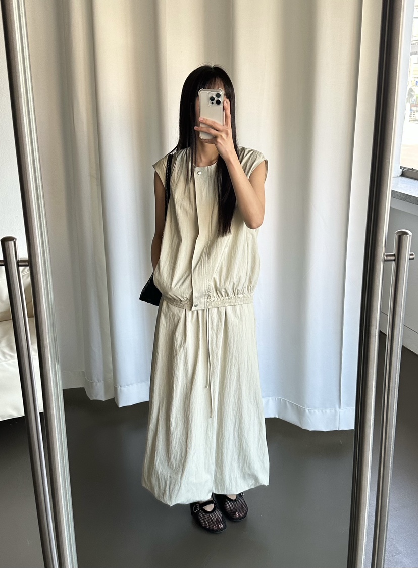 LE VASE韓國代購女士新款職業人氣熱賣26春夏時尚推薦長裙LE VASE長裙