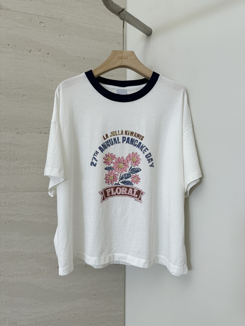 CELLI韓國東大門直郵女裝新款熱賣人氣職業時尚推薦T恤花朵CELLIT恤圖色2