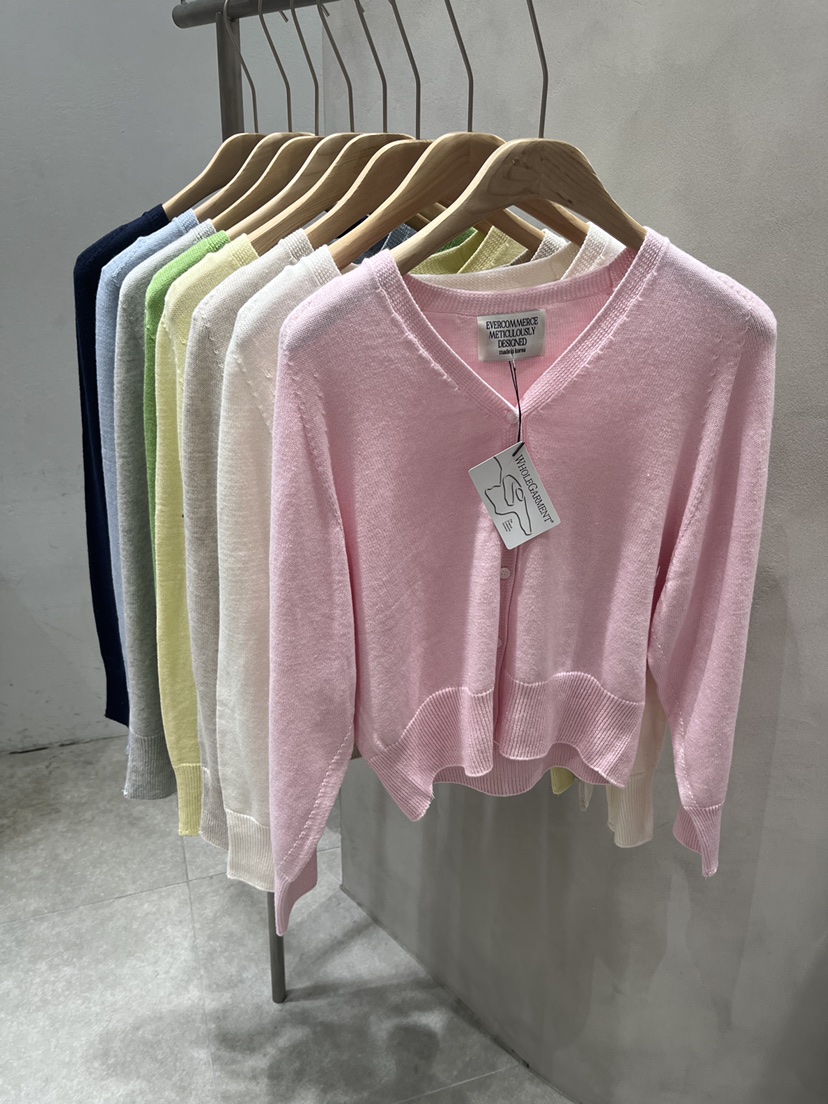 EVERCOMMERCE METICULOUSLY DESIGNED韓國東大門代購女士新款人氣針織衫EVERCOMMERCE METICULOUSLY DESIGNED針織衫