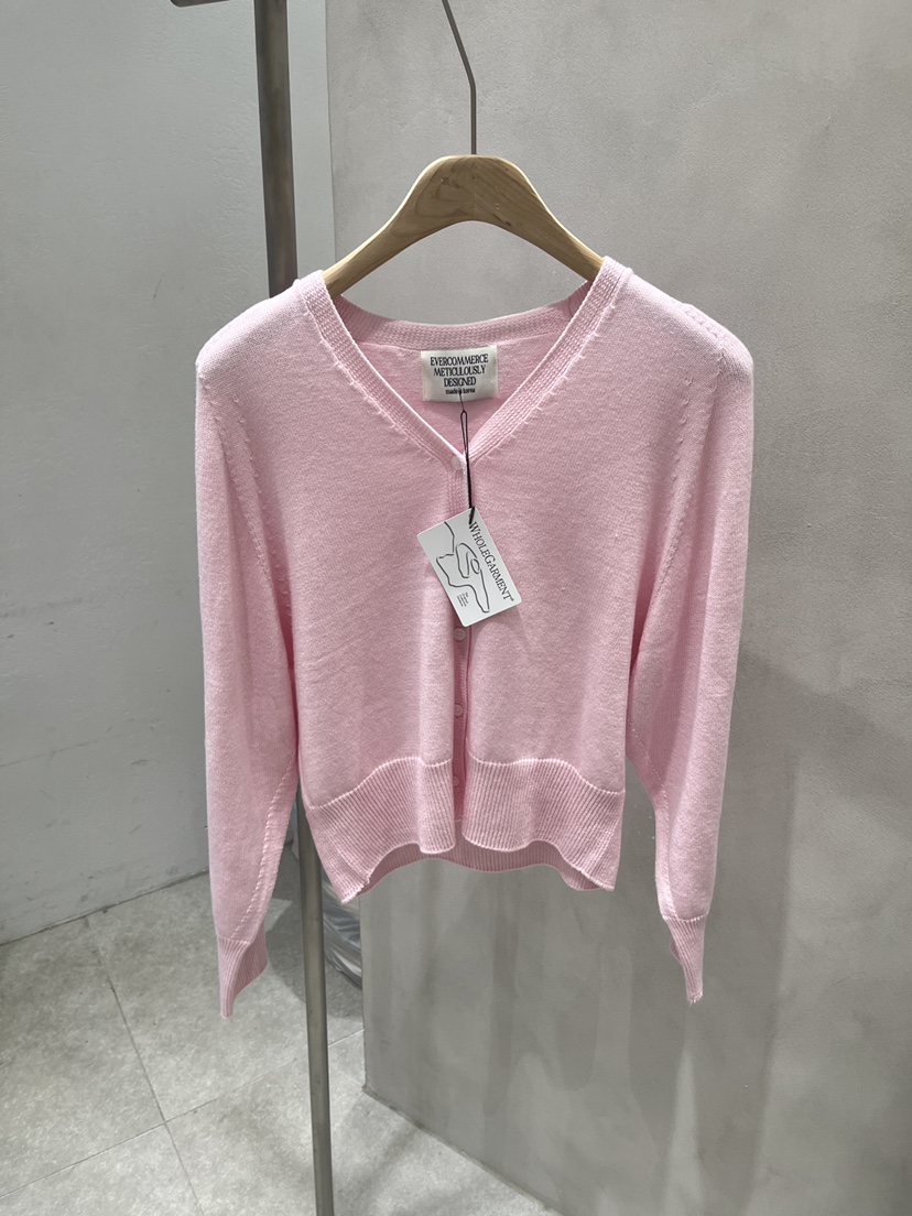 EVERCOMMERCE METICULOUSLY DESIGNED韓國東大門代購女士新款人氣針織衫EVERCOMMERCE METICULOUSLY DESIGNED針織衫圖色1