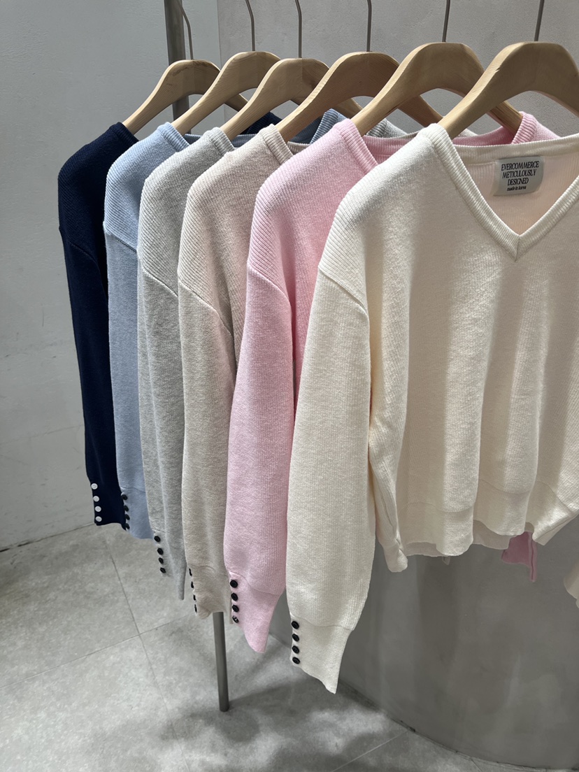 EVERCOMMERCE METICULOUSLY DESIGNED韓國代購女士新品職業針織衫EVERCOMMERCE METICULOUSLY DESIGNED針織衫