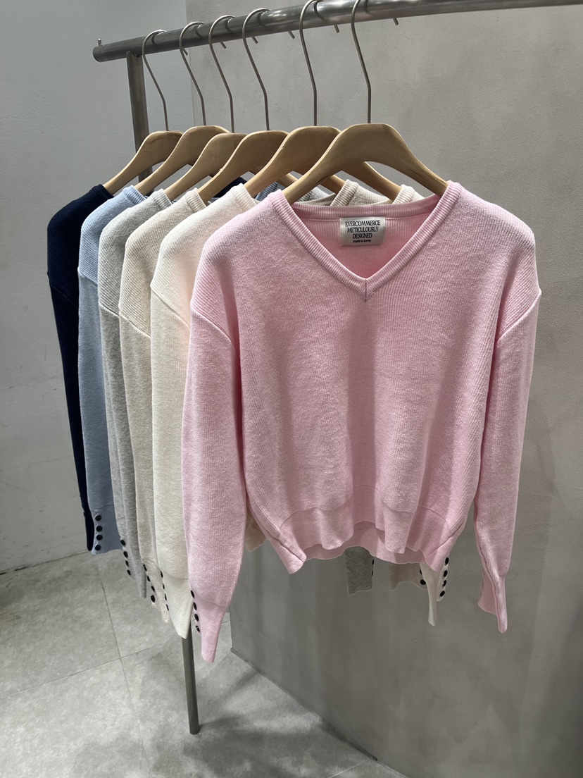 EVERCOMMERCE METICULOUSLY DESIGNED韓國代購女士新品職業針織衫EVERCOMMERCE METICULOUSLY DESIGNED針織衫