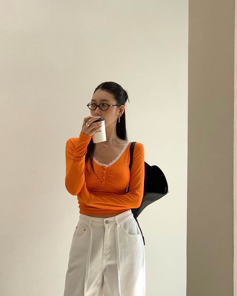 REVE CITE-L韓國代購女裝新款推薦職業長袖T恤蕾絲褶皺REVE CITE-L長袖T恤圖色4