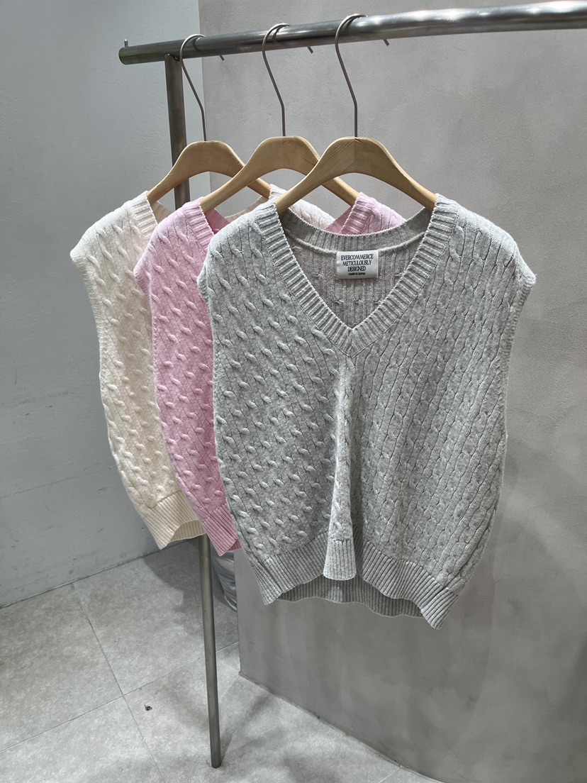 EVERCOMMERCE METICULOUSLY DESIGNED韓國直郵實拍女裝新品熱賣吊帶背心棉質寬松EVERCOMMERCE METICULOUSLY DESIGNED吊帶/背心