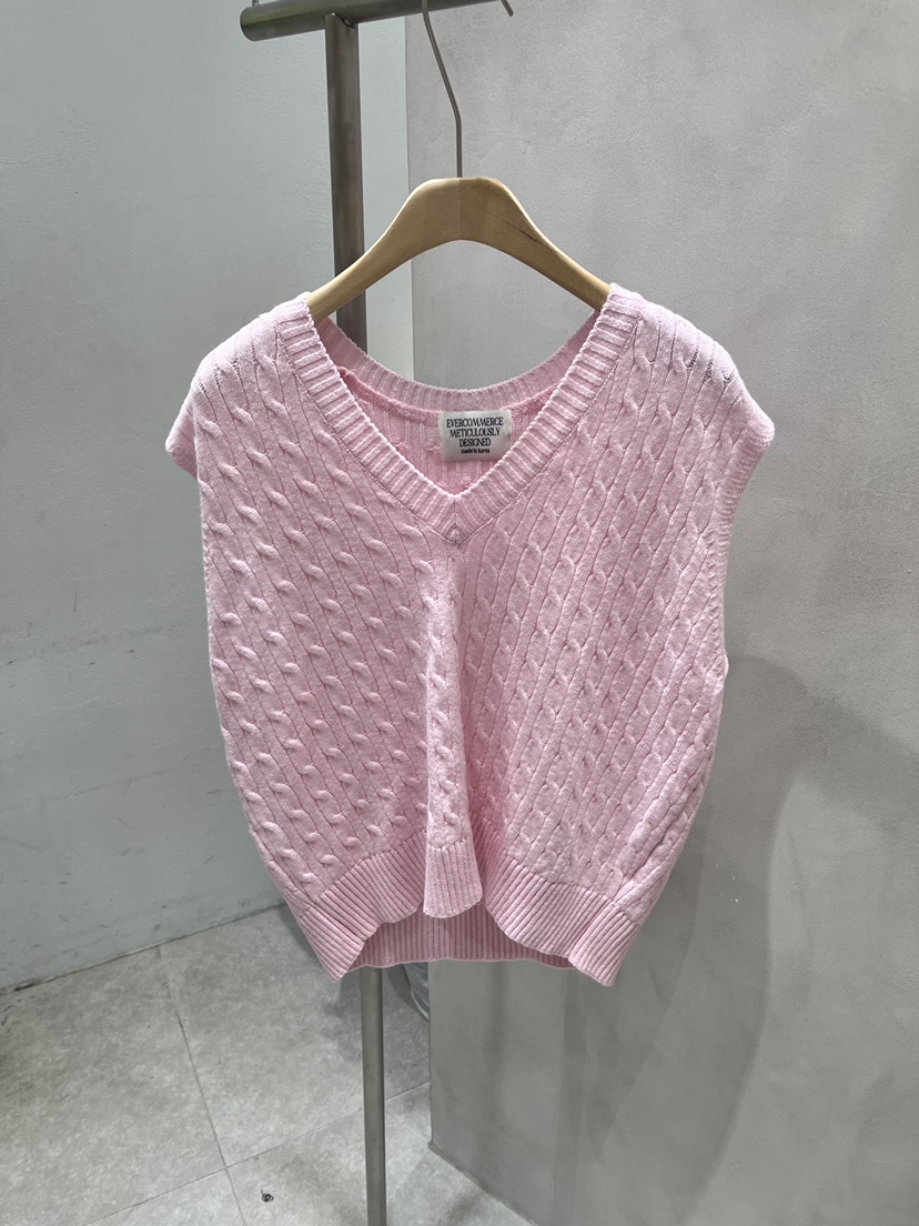 EVERCOMMERCE METICULOUSLY DESIGNED韓國直郵實拍女裝新品熱賣吊帶背心棉質寬松EVERCOMMERCE METICULOUSLY DESIGNED吊帶/背心圖色3