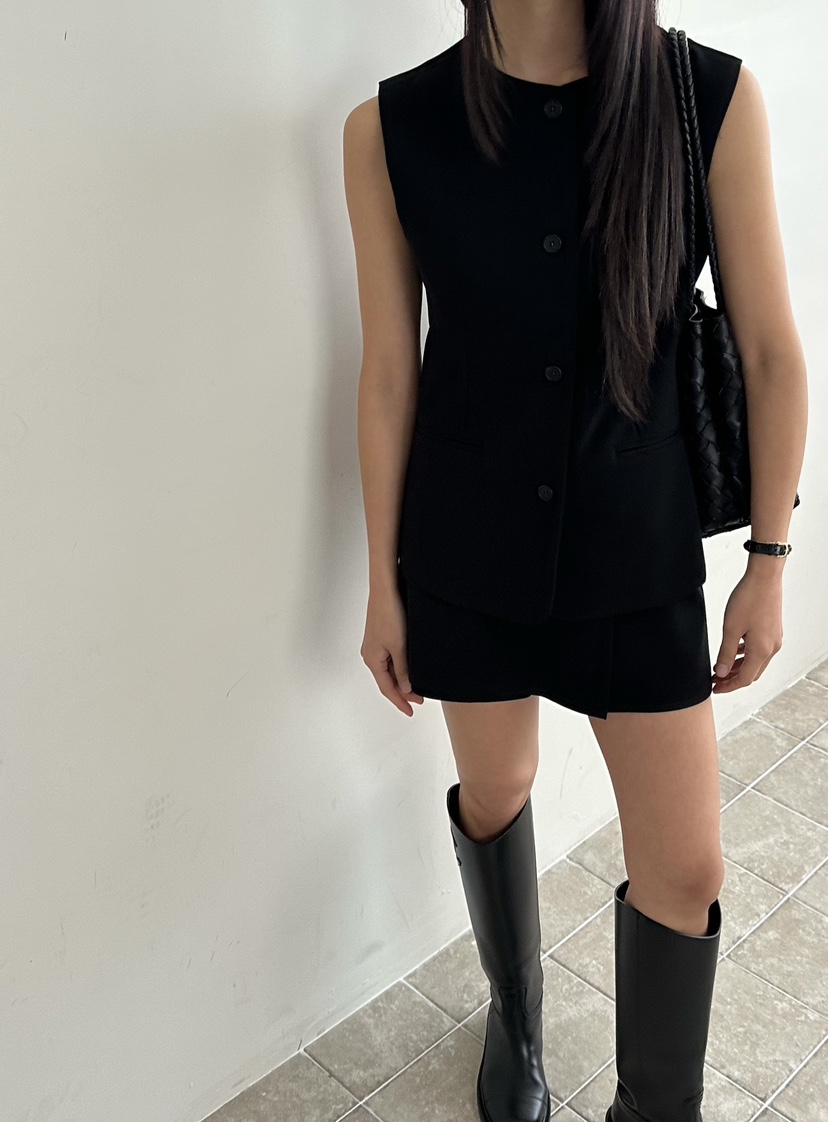 LE VASE韓國直郵女裝新款時尚職業人氣推薦26春夏熱賣馬甲LE VASE馬甲圖色2