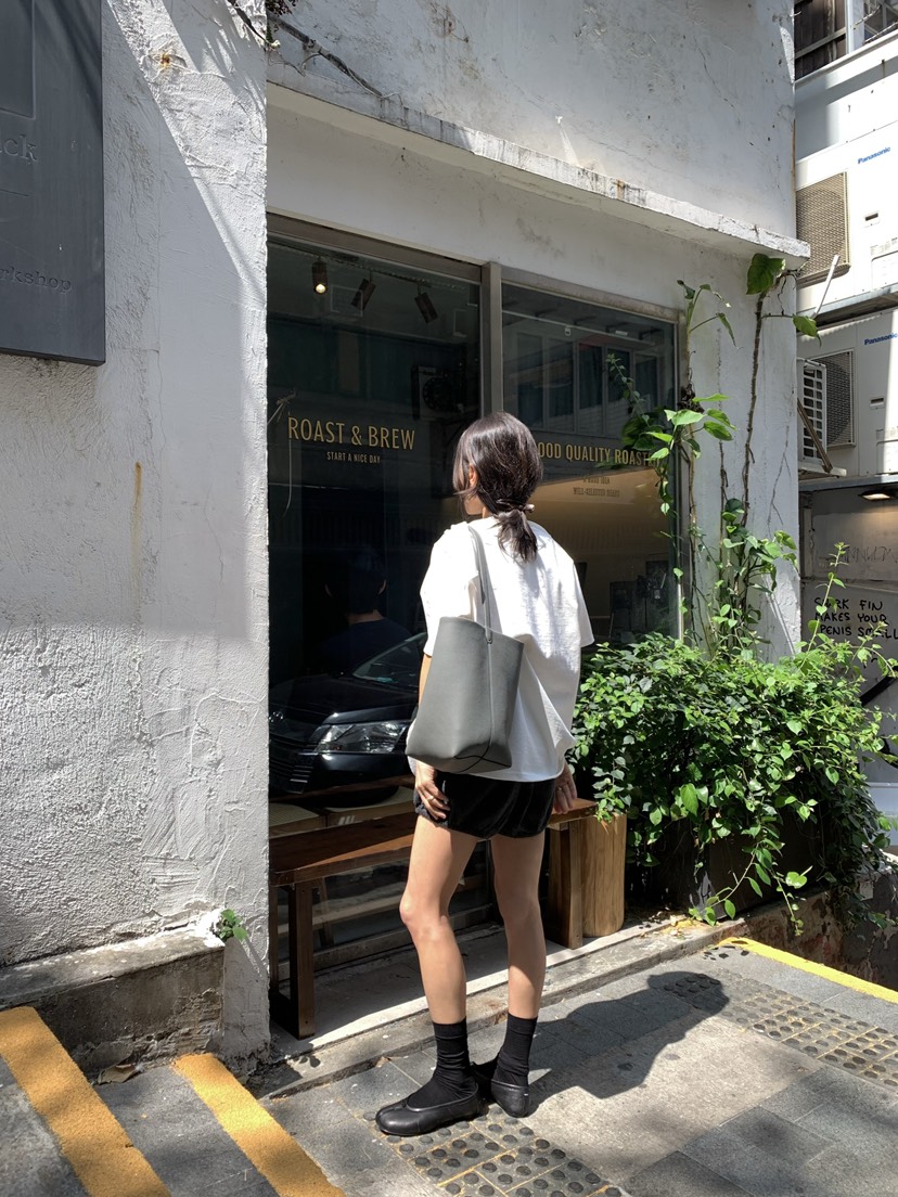 ROMANTICIZE韓國直郵實拍女士新款推薦熱賣休閑T恤含圍巾ROMANTICIZET恤