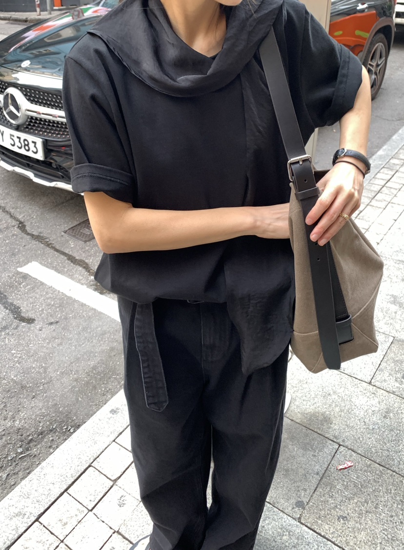 ROMANTICIZE韓國直郵實拍女士新款推薦熱賣休閑T恤含圍巾ROMANTICIZET恤