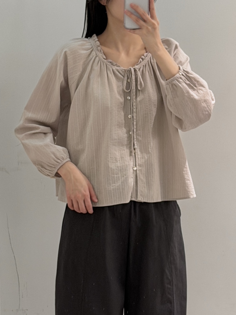 PEPPER-L韓國東大門代購女裝新款熱賣26春夏職業襯衫蕾絲衫PEPPER襯衫/蕾絲衫