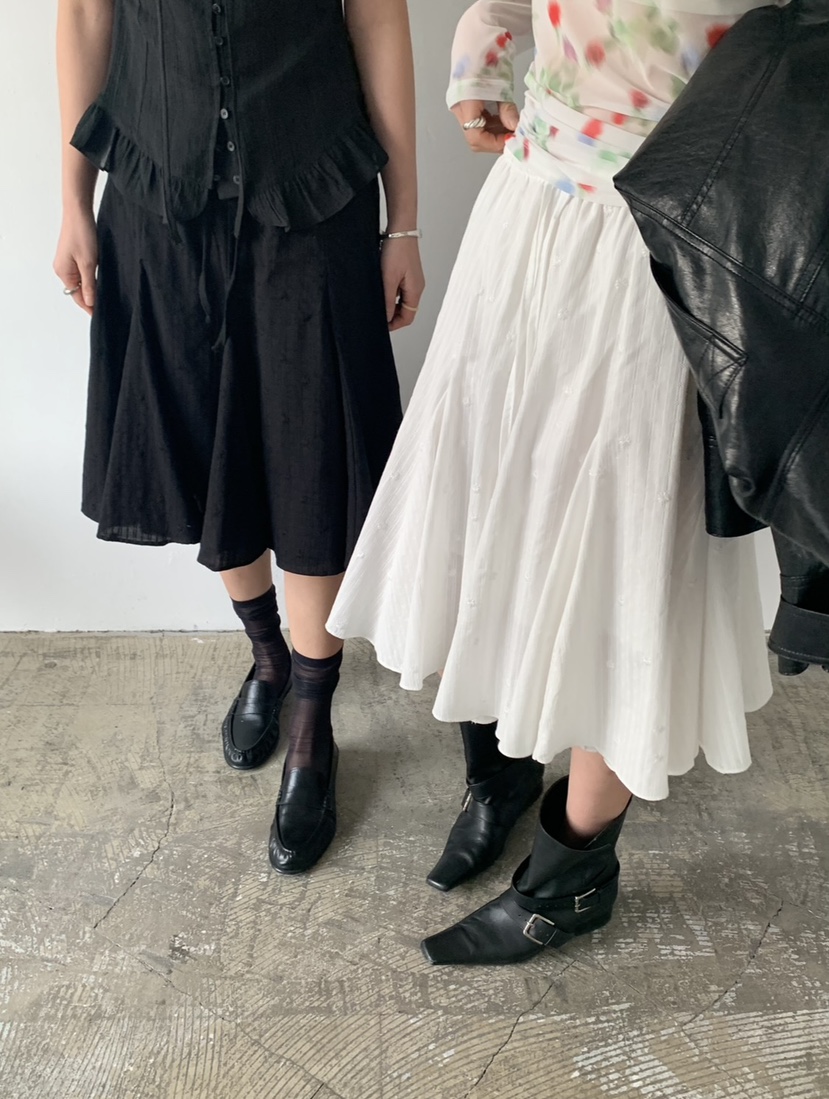 VAARA東大門實拍女士新款推薦真品職業半身裙中短裙刺繡棉VAARA半身裙/中短裙