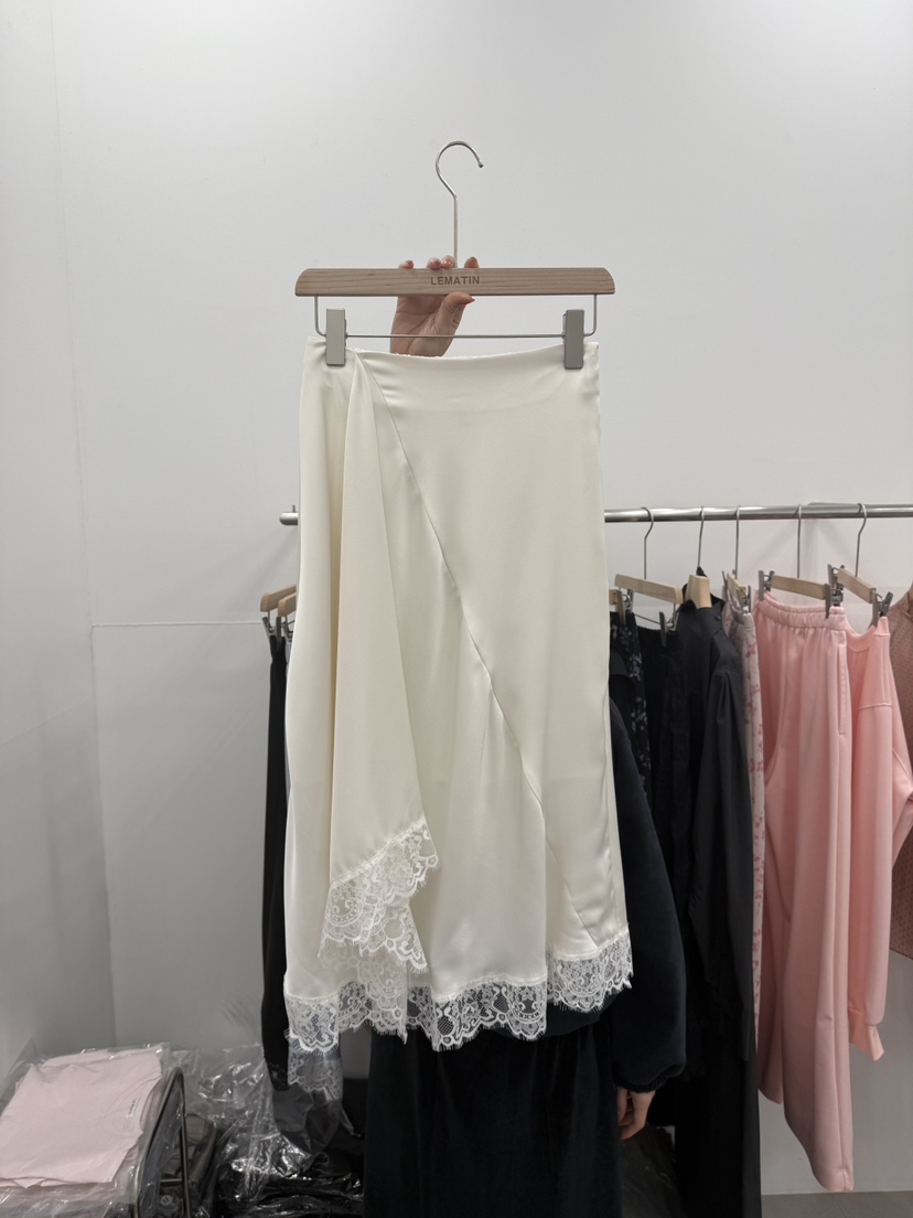 LEMATIN韓國代購女士新品真品26春夏熱賣人氣長裙不對稱緞面LEMATIN長裙圖色1