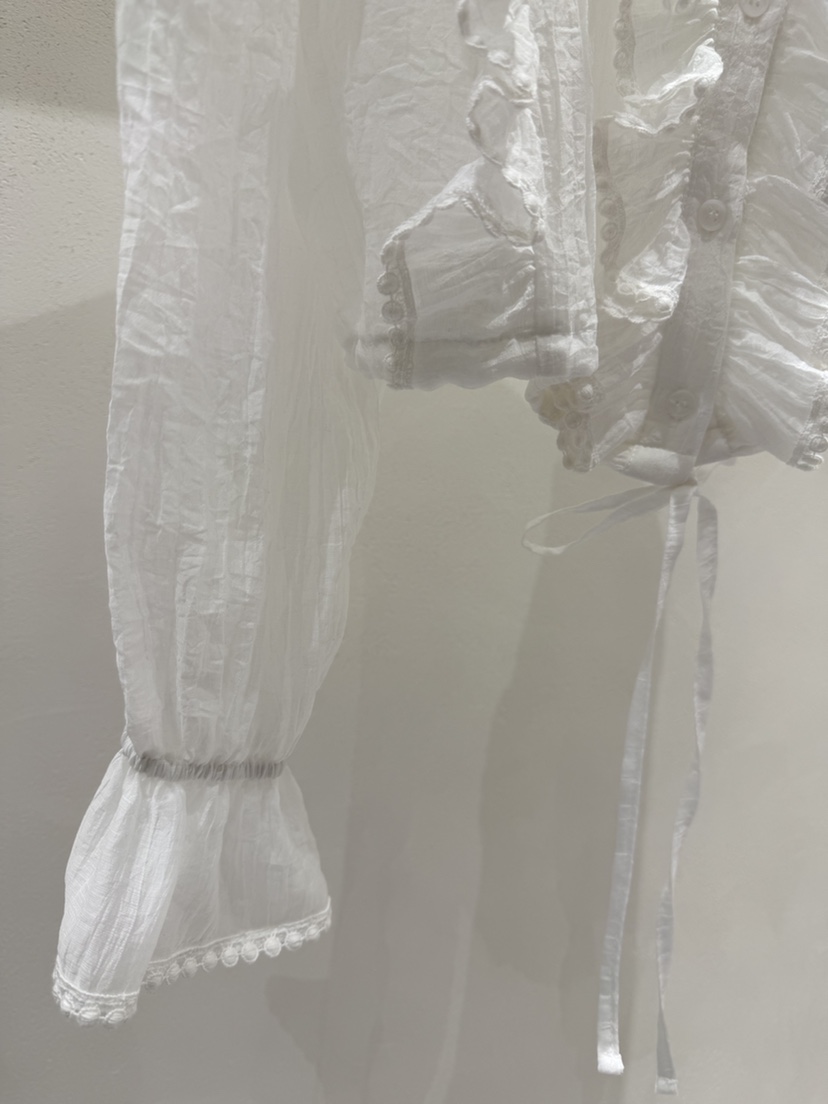 SHIRRING韓國直郵女裝新款推薦休閑時尚熱賣職業襯衫蕾絲衫SHIRRING襯衫/蕾絲衫