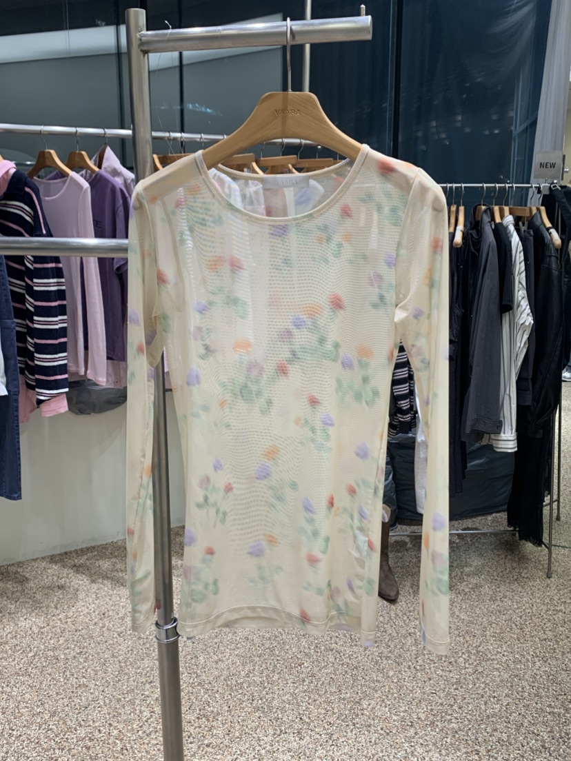 VAARA韓國直郵女士新品人氣熱賣職業真品26春夏時尚長袖T恤VAARA長袖T恤圖色1