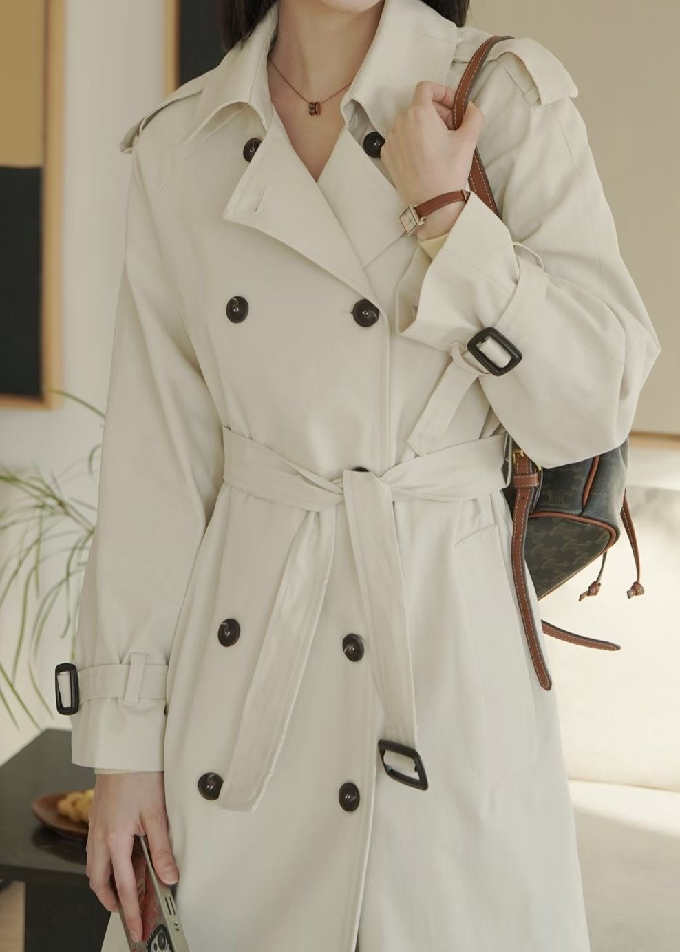 PLACE東大門實拍女裝新品時尚人氣26春夏推薦長款風衣含腰帶PLACE長款風衣