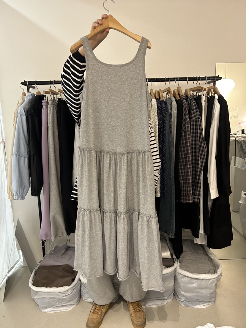 AS THOUGHT韓國直郵女士新款時尚推薦26春夏連衣裙荷葉邊AS THOUGHT連衣裙