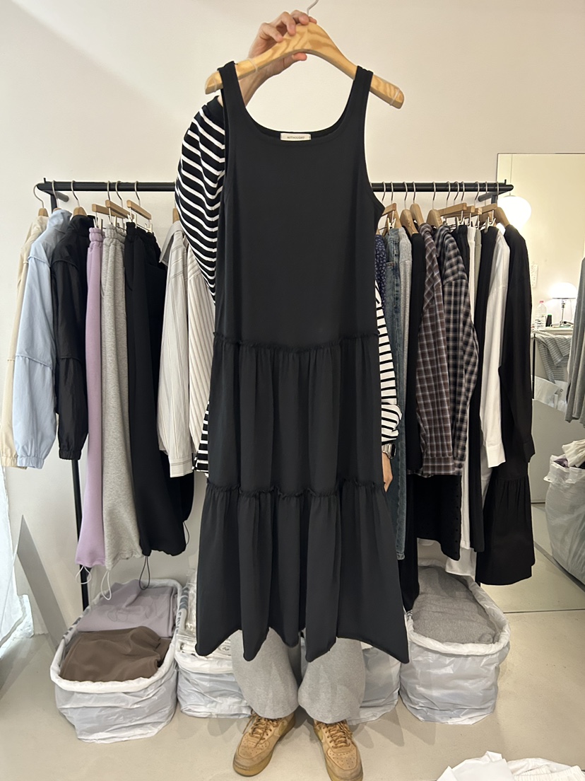 AS THOUGHT韓國直郵女士新款時尚推薦26春夏連衣裙荷葉邊AS THOUGHT連衣裙圖色2