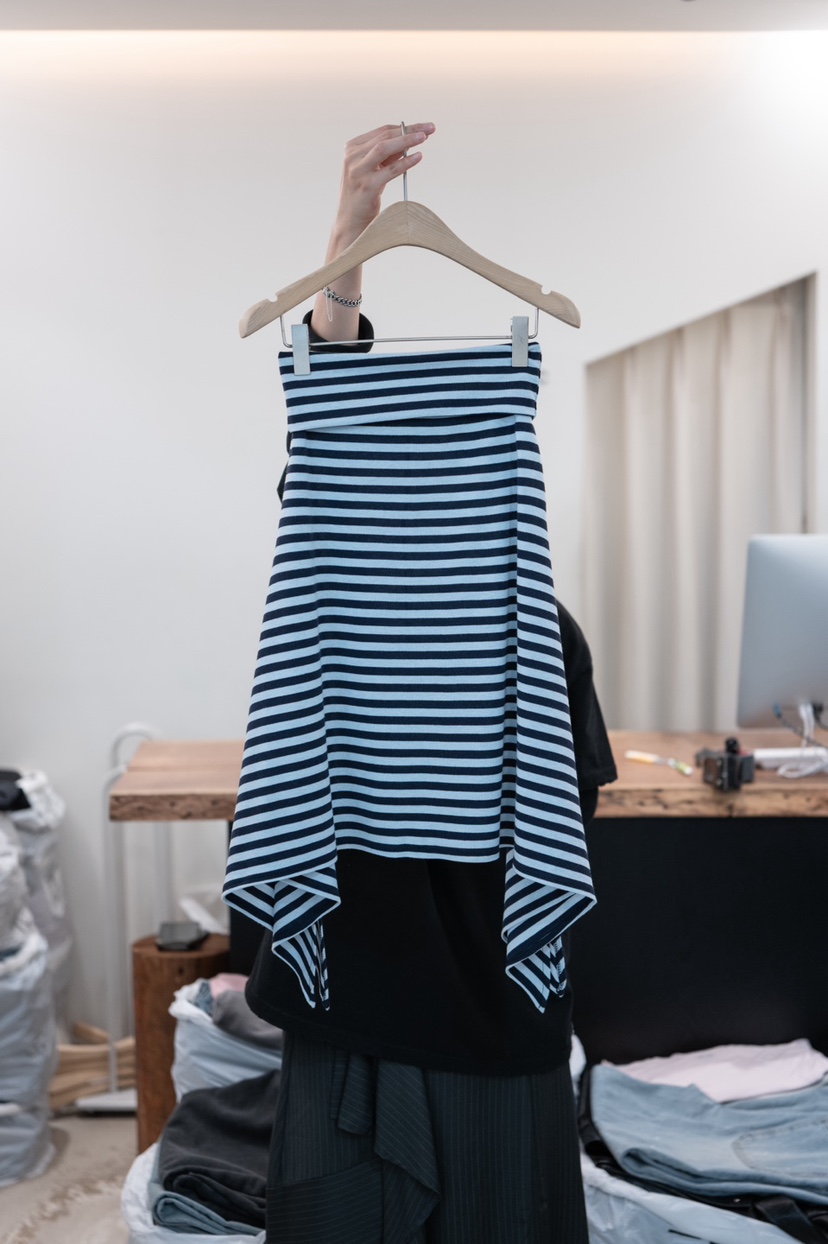 FRIC韓國代購女士新款時尚熱賣26春夏人氣半身裙中短裙條紋FRIC半身裙/中短裙圖色1