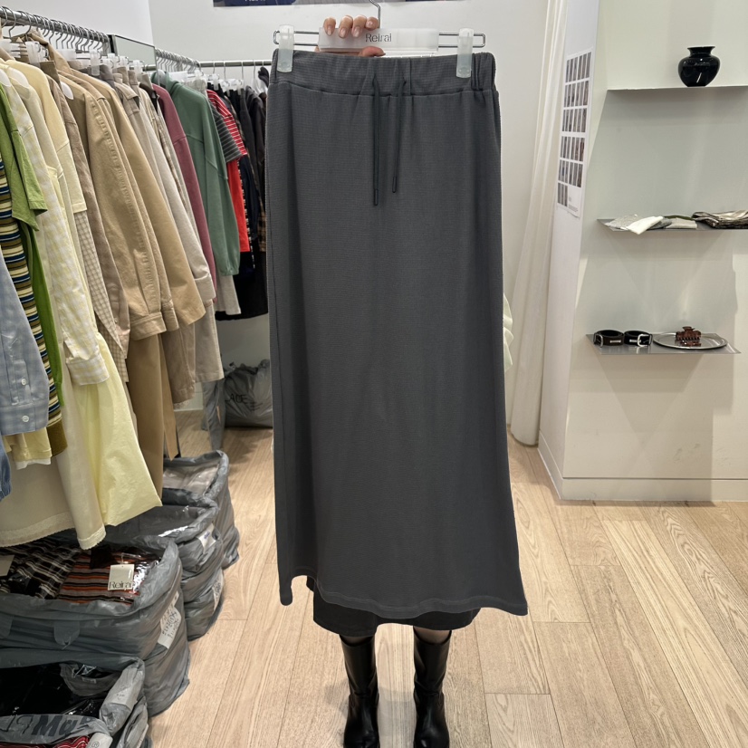 REIRAI東大門直郵女士新品推薦休閑真品時尚熱賣長裙華夫格Reirai長裙圖色2墨色