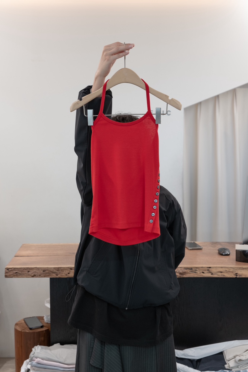 FRIC東大門代購女裝新品真品時尚熱賣人氣推薦吊帶背心露肩FRIC吊帶/背心圖色3