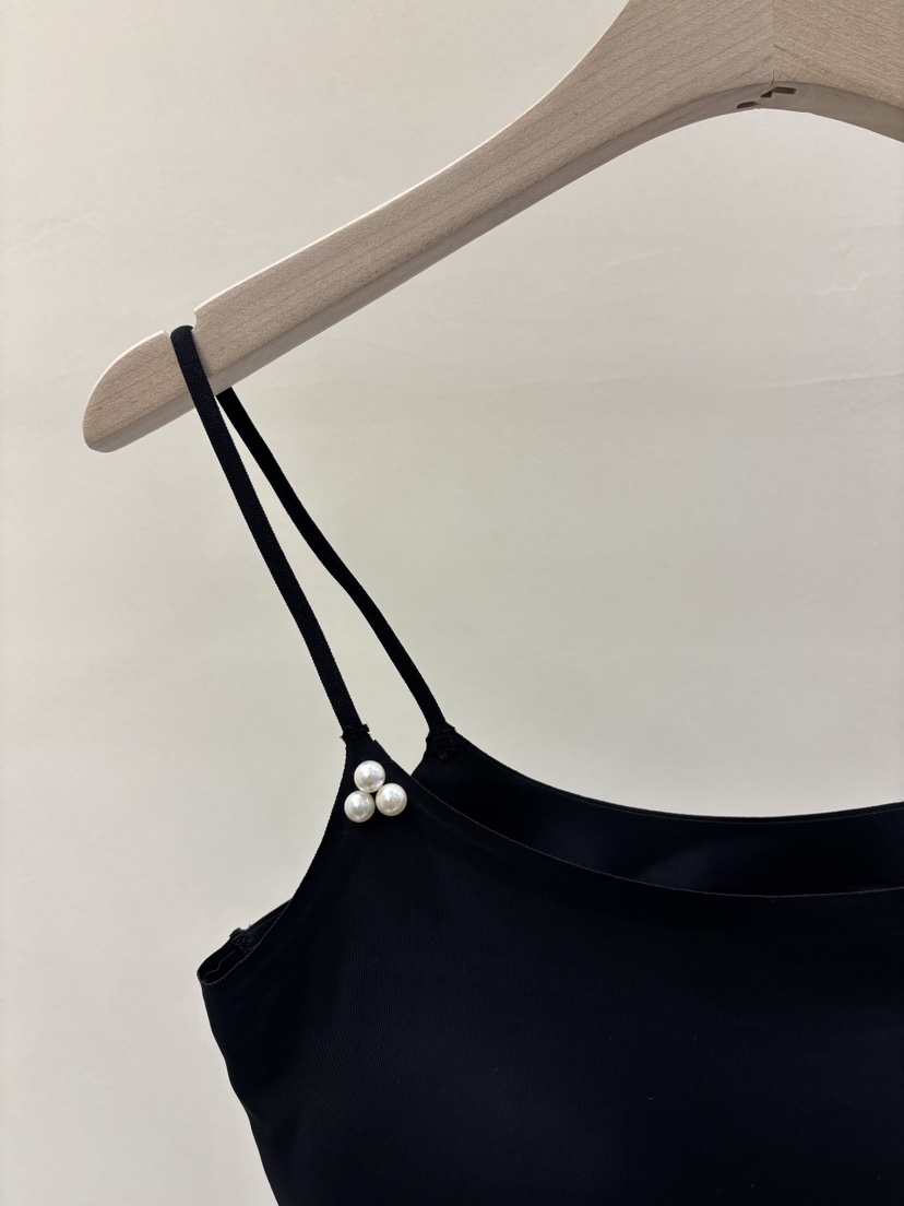 MABE東大門直郵女裝新品熱賣職業真品休閑推薦人氣吊帶背心MABE吊帶/背心