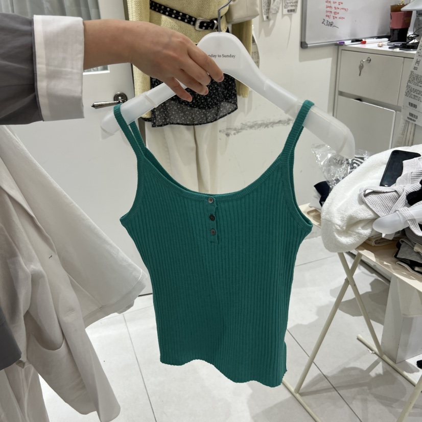 MONDAY TO SUNDAY韓國代購女裝新品職業吊帶背心不含內搭紐扣MONDAY TO SUNDAY吊帶/背心圖色1