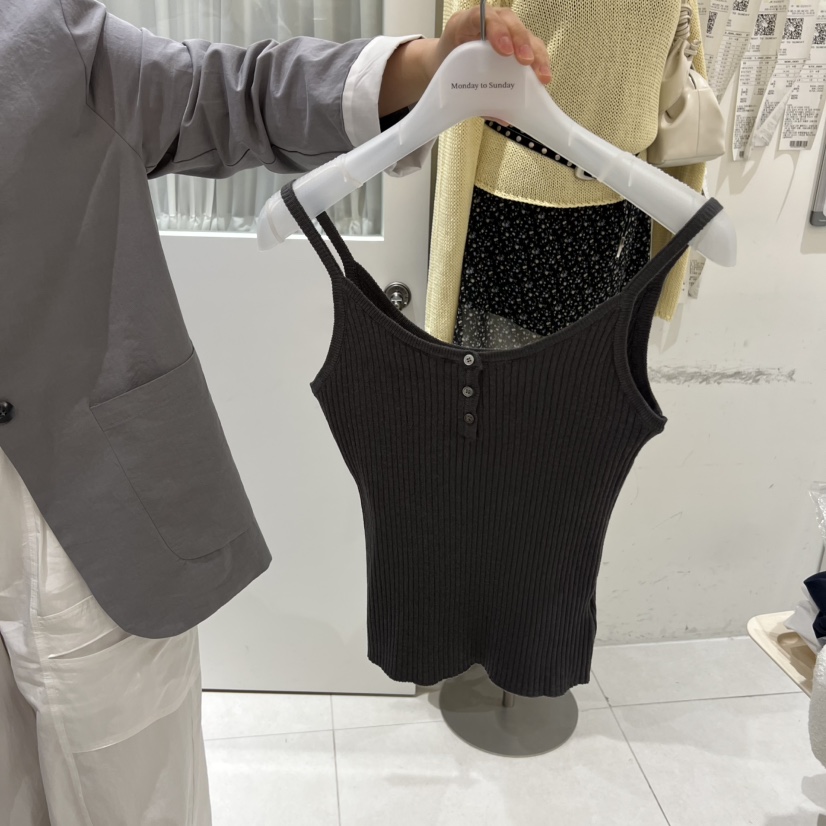 MONDAY TO SUNDAY韓國代購女裝新品職業吊帶背心不含內搭紐扣MONDAY TO SUNDAY吊帶/背心圖色3