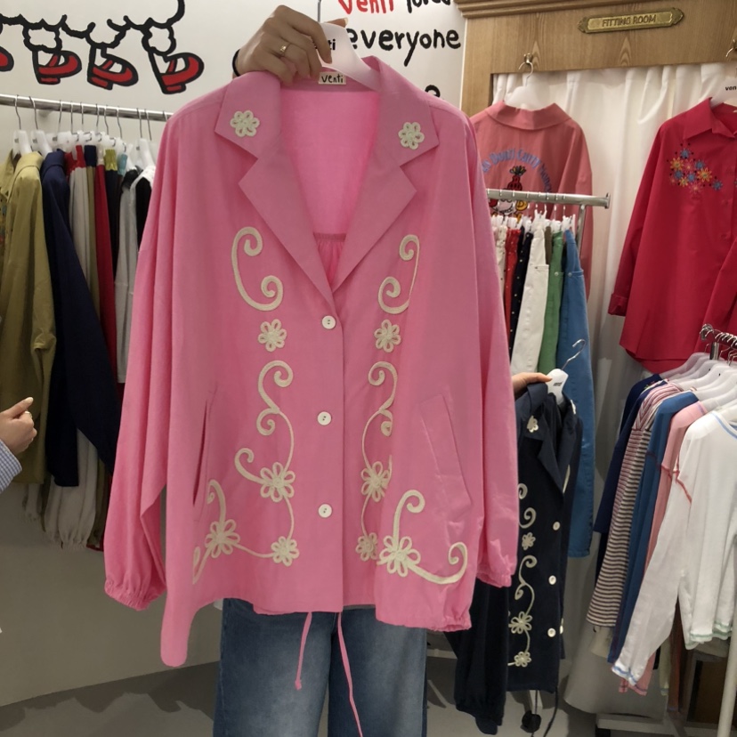 VENTI東大門代購女裝新款真品時尚熱賣人氣襯衫蕾絲衫刺繡VENTI襯衫/蕾絲衫圖色2