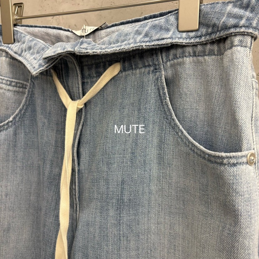 MUTE-P韓國直郵女裝新品休閑人氣時尚熱賣26春夏職業牛仔褲MUTE牛仔褲