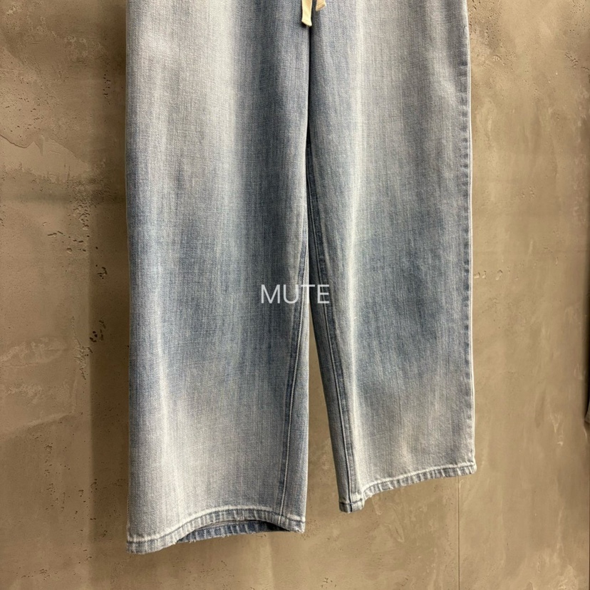 MUTE-P韓國直郵女裝新品休閑人氣時尚熱賣26春夏職業牛仔褲MUTE牛仔褲
